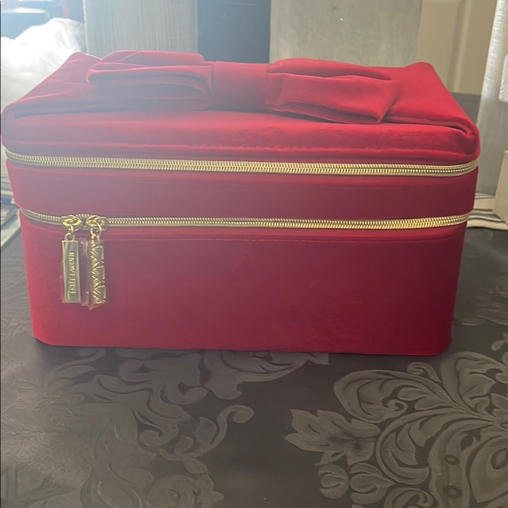 Estée Lauder Red Velvet Jewelry Case